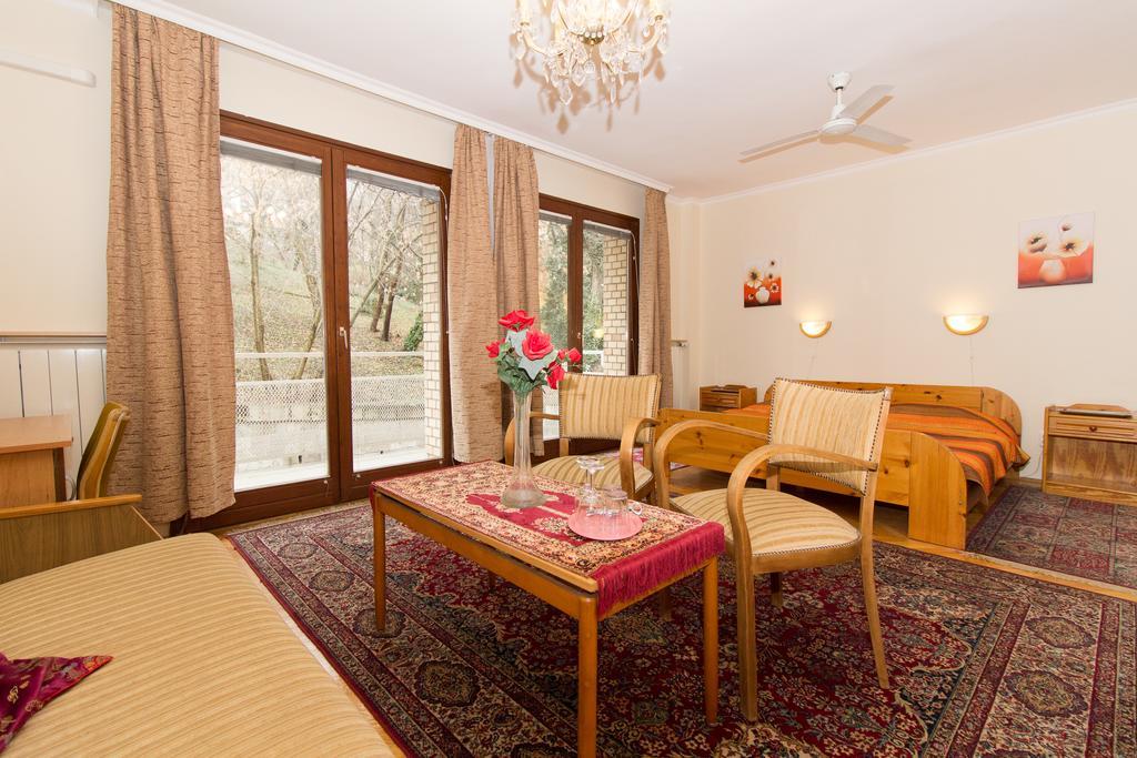 부다페스트 부다바르 베드 앤 브렉퍼스트 B&B 외부 사진